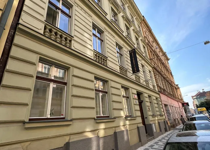 Arbes 10 - At The Yellow Duck Apartment